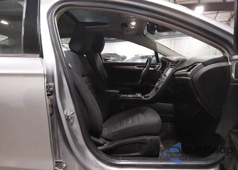 2020 Ford Fusion Hybrid Se z USA, uszkodzony, nr VIN 3FA6P0LU3LR234440